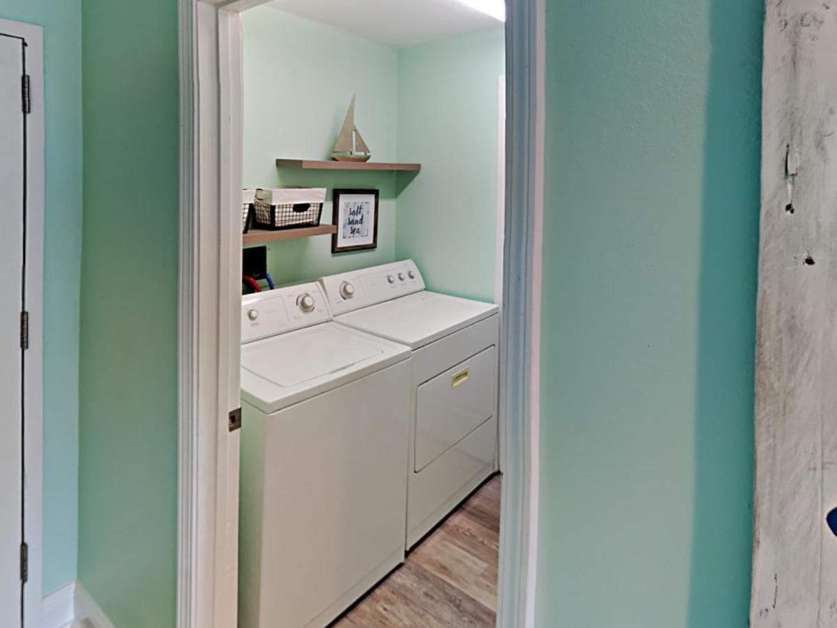 Crystal Shores 401 Gulf Shores