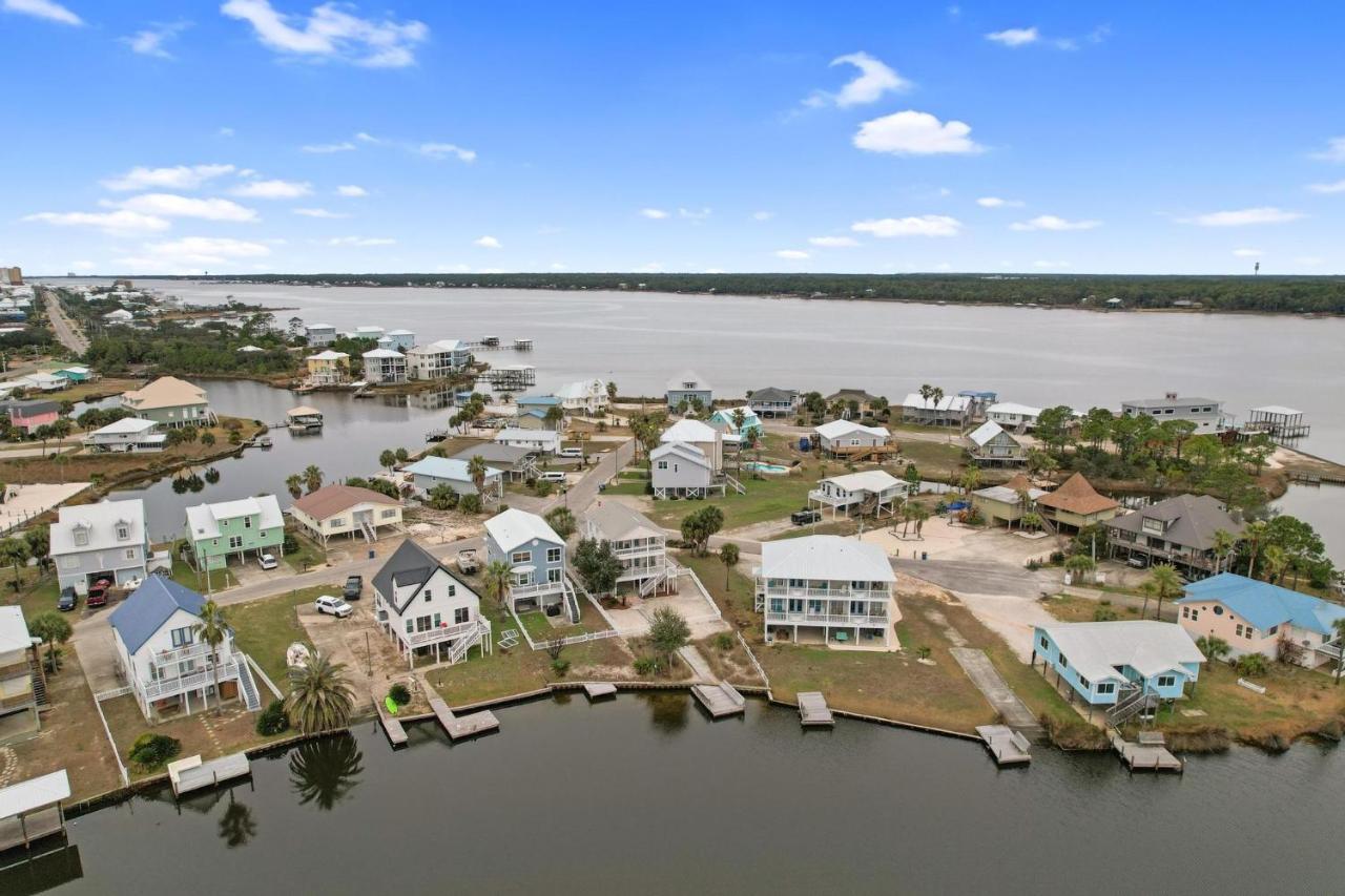 214 Shoreland *