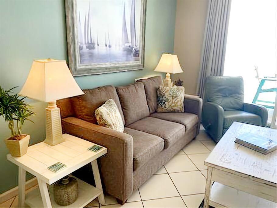 Club - Catalina 902-1 Bed 2bath