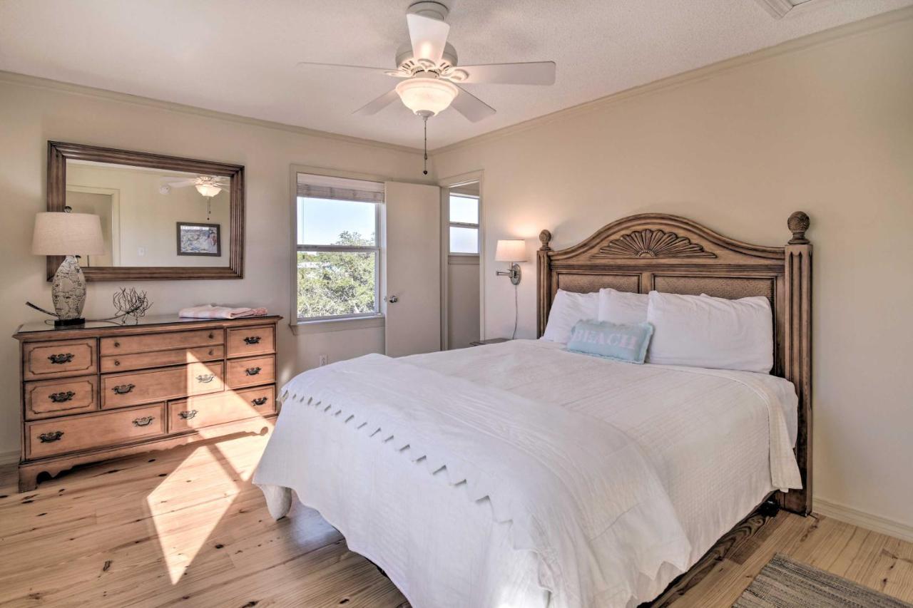 With Large Porch - Walk To