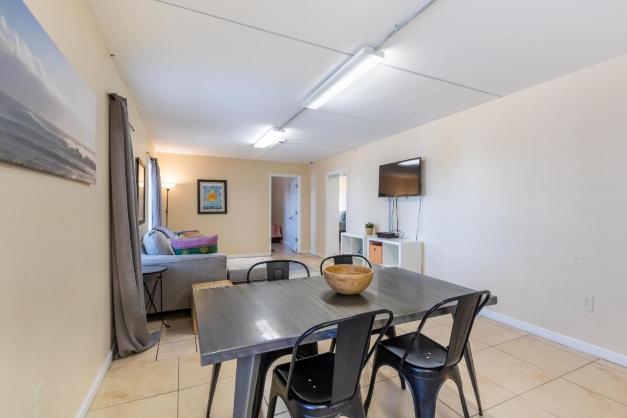 Budget Friendly In The Heart Of Gulf Shores! Holiday home *