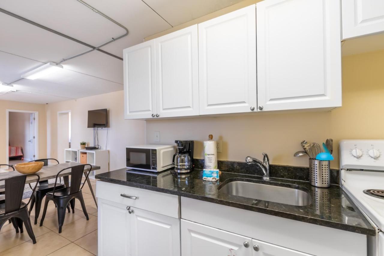 Budget Friendly In The Heart Of Gulf Shores! * Gulf Shores