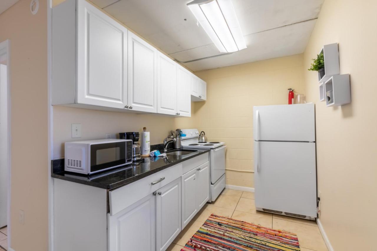 Budget Friendly In The Heart Of Gulf Shores!
