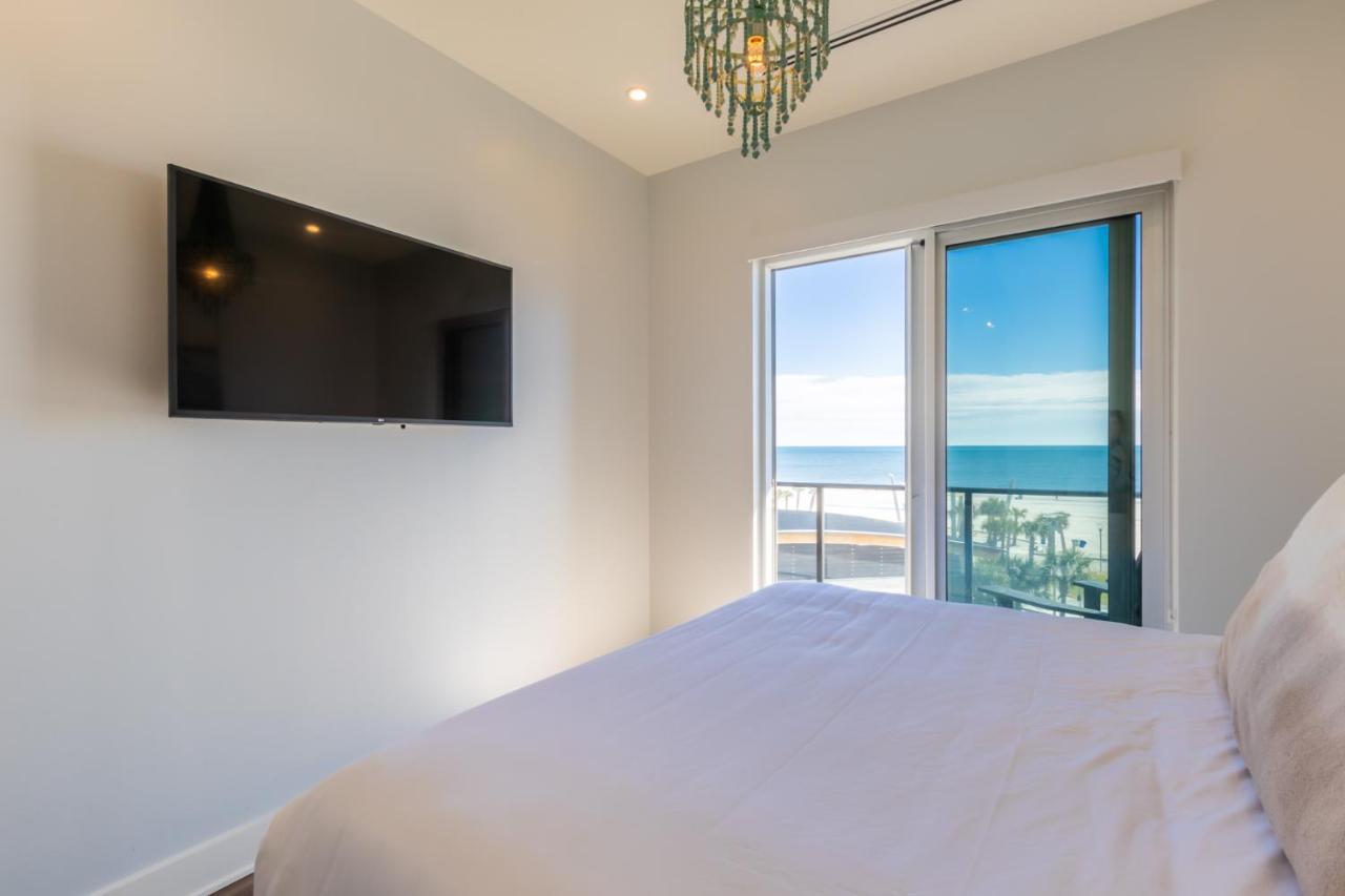 Holiday home Luxury 4 Bedroom Gulf View With Modern Appliances! Right Next To The Hangout! *