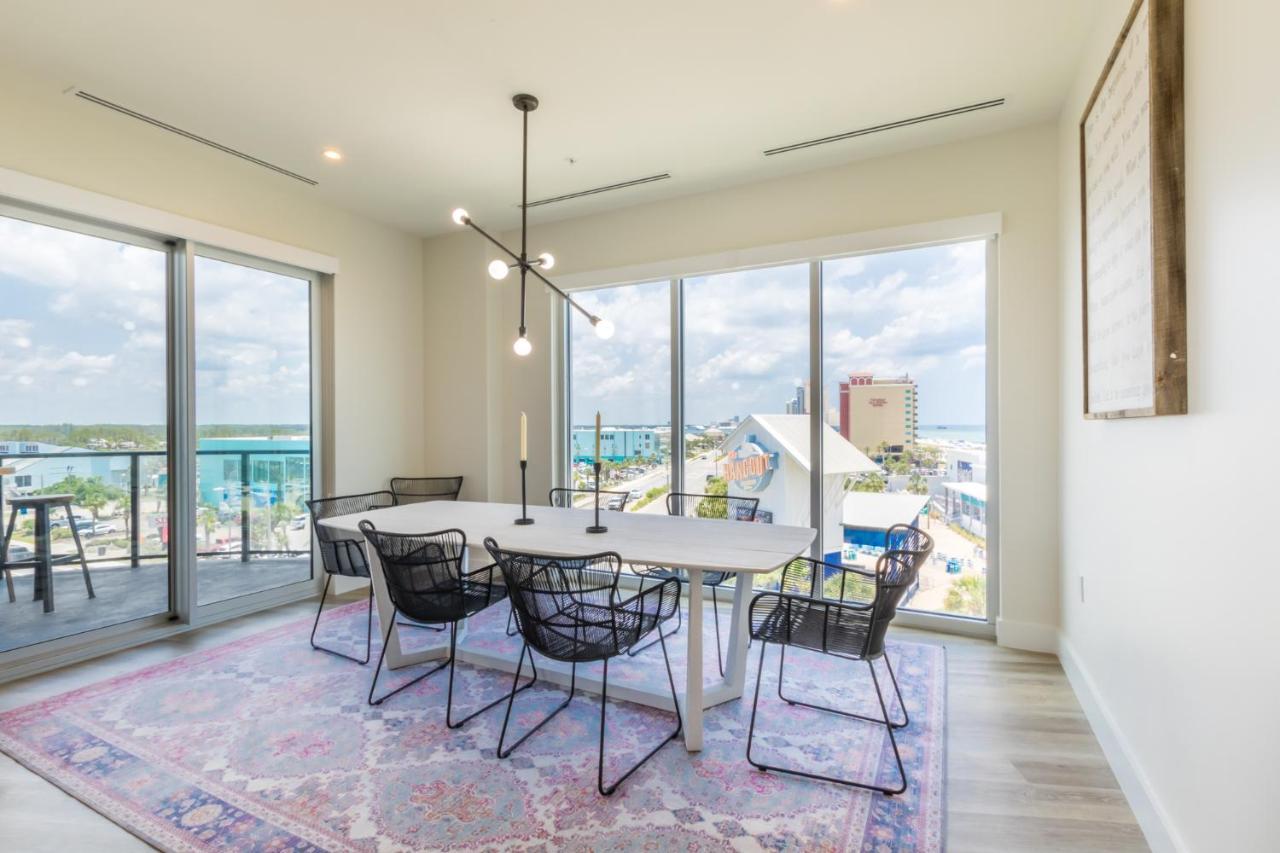 Spacious, 5 Bedroom On The With Rooftop Pool Next To The Hangout! * Gulf Shores