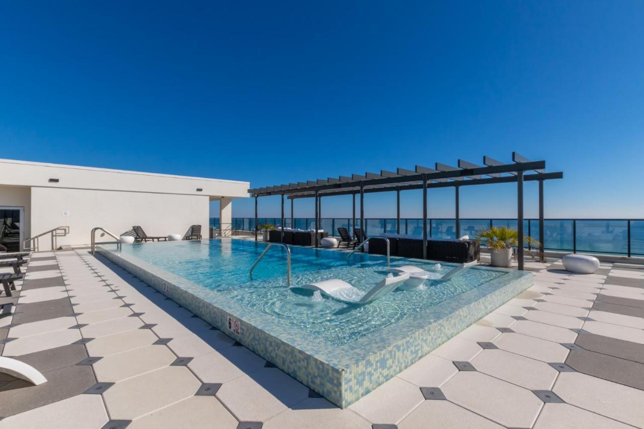 Elegant 6 Bedroom With And Views, 2 Large Balconies, Next To The Hangout! Gulf Shores