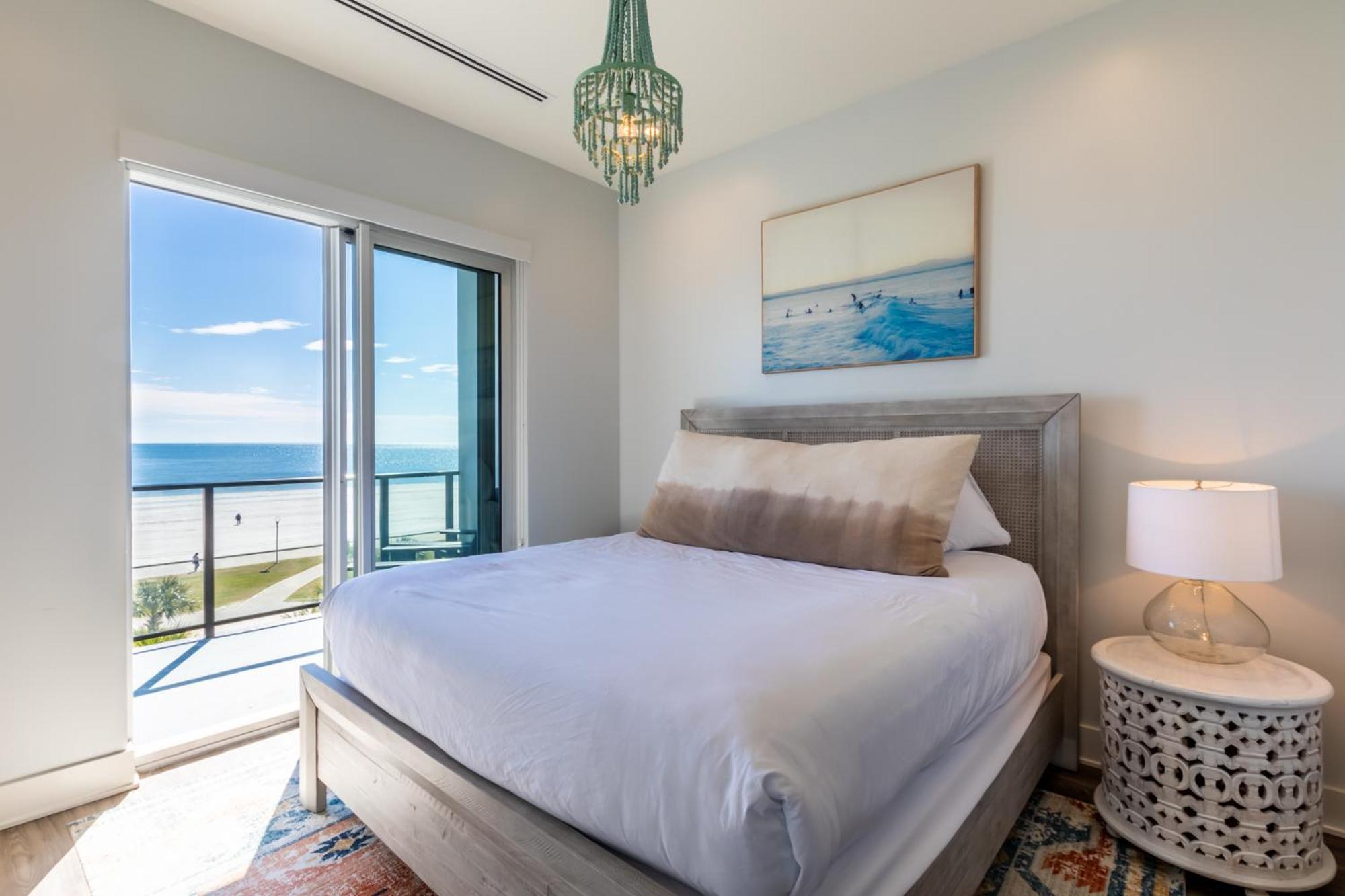 Holiday home Luxury 4 Bedroom Gulf View With Modern Appliances! Right Next To The Hangout! Gulf Shores