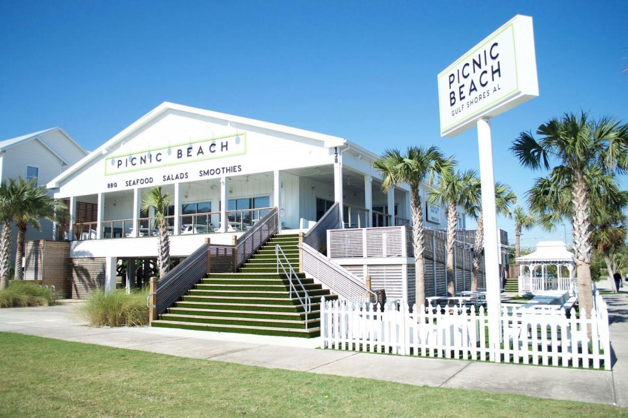 Suitable For Small Or Large Families! Duplex Allows For One Or Both Sides To Be Rented! Holiday home Gulf Shores