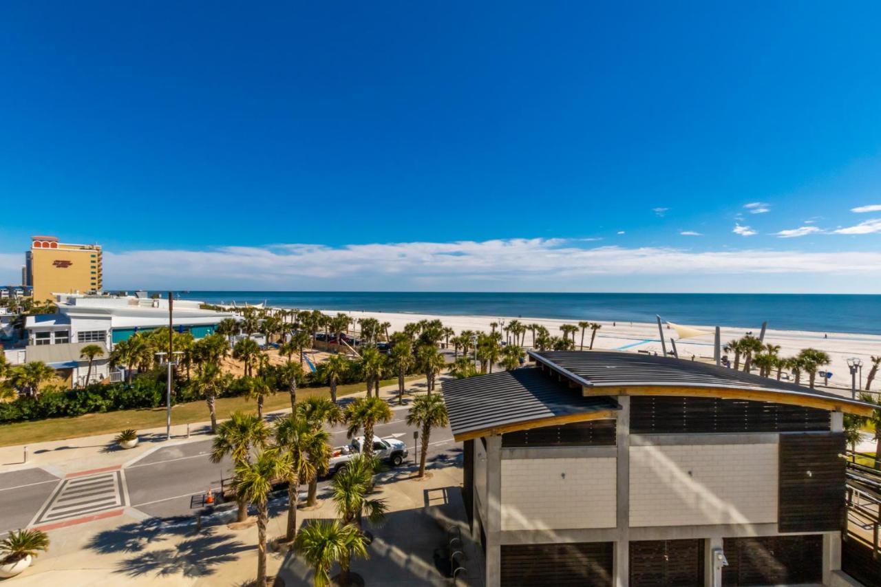 Luxury 4 Bedroom Beachfront With Rooftop Pool Next To The Hangout! Gp 303 * Gulf Shores