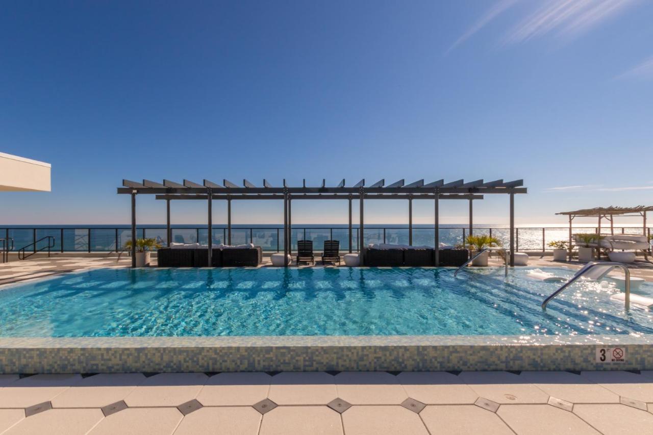 Luxury 4 Bedroom Gulf View With Modern Appliances! Right Next To The Hangout!