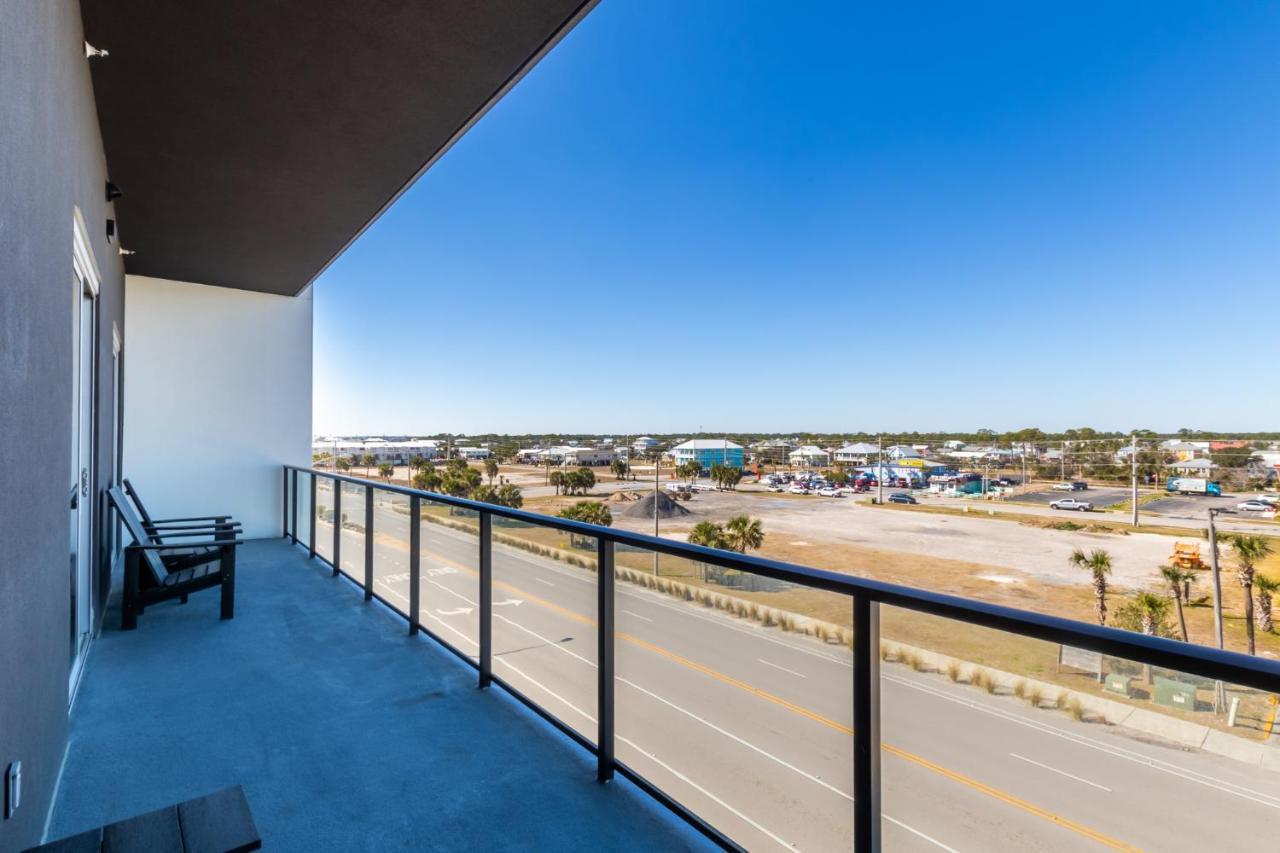 Elegant 4 Bedroom Luxury With Rooftop Pool Next To The Hangout *