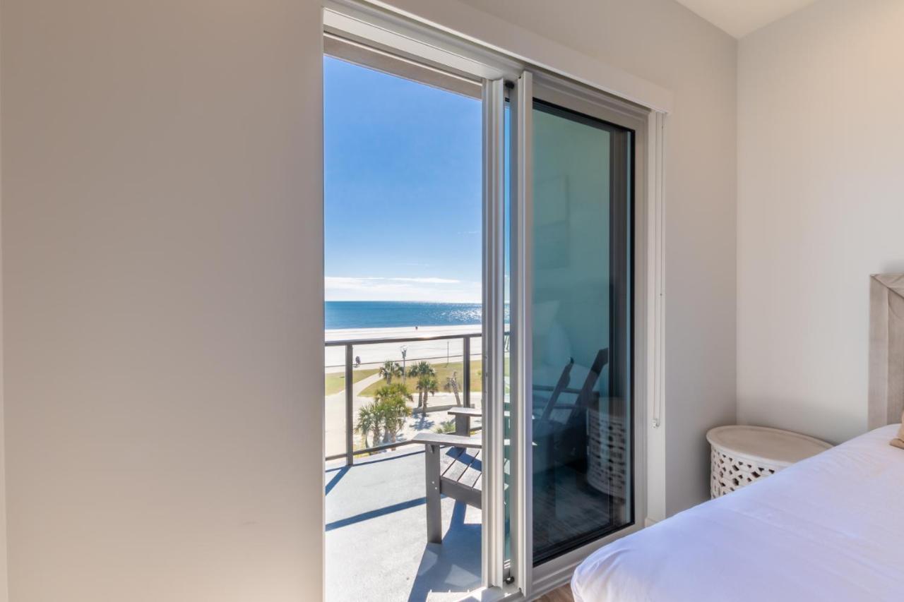 Luxury 4 Bedroom Gulf View With Modern Appliances! Right Next To The Hangout! * Gulf Shores