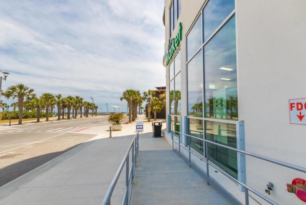 Luxury 4 Bedroom Gulf View With Modern Appliances! Right Next To The Hangout! Holiday home *