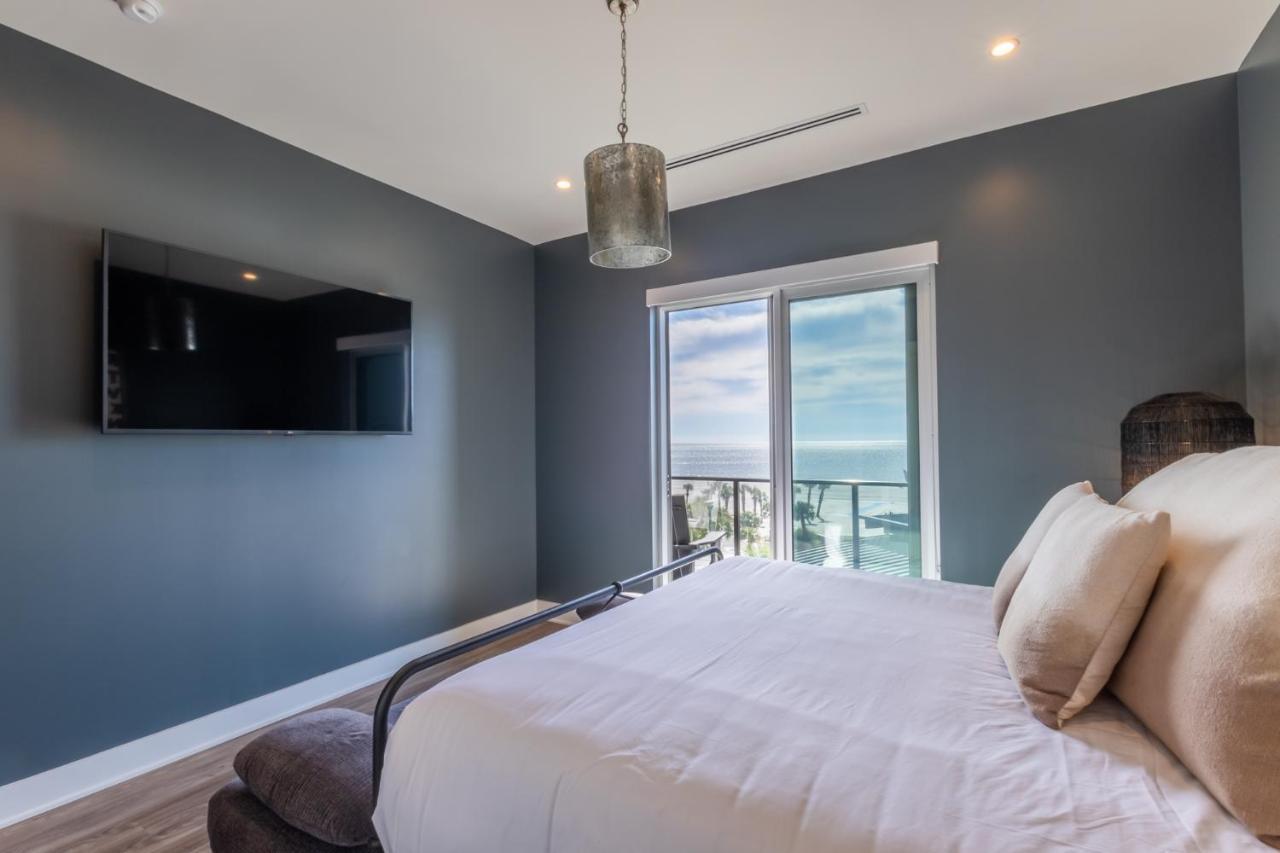 Holiday home Luxury 4 Bedroom Gulf View Condo, Rooftop Pool, Right Next To The Hangout!