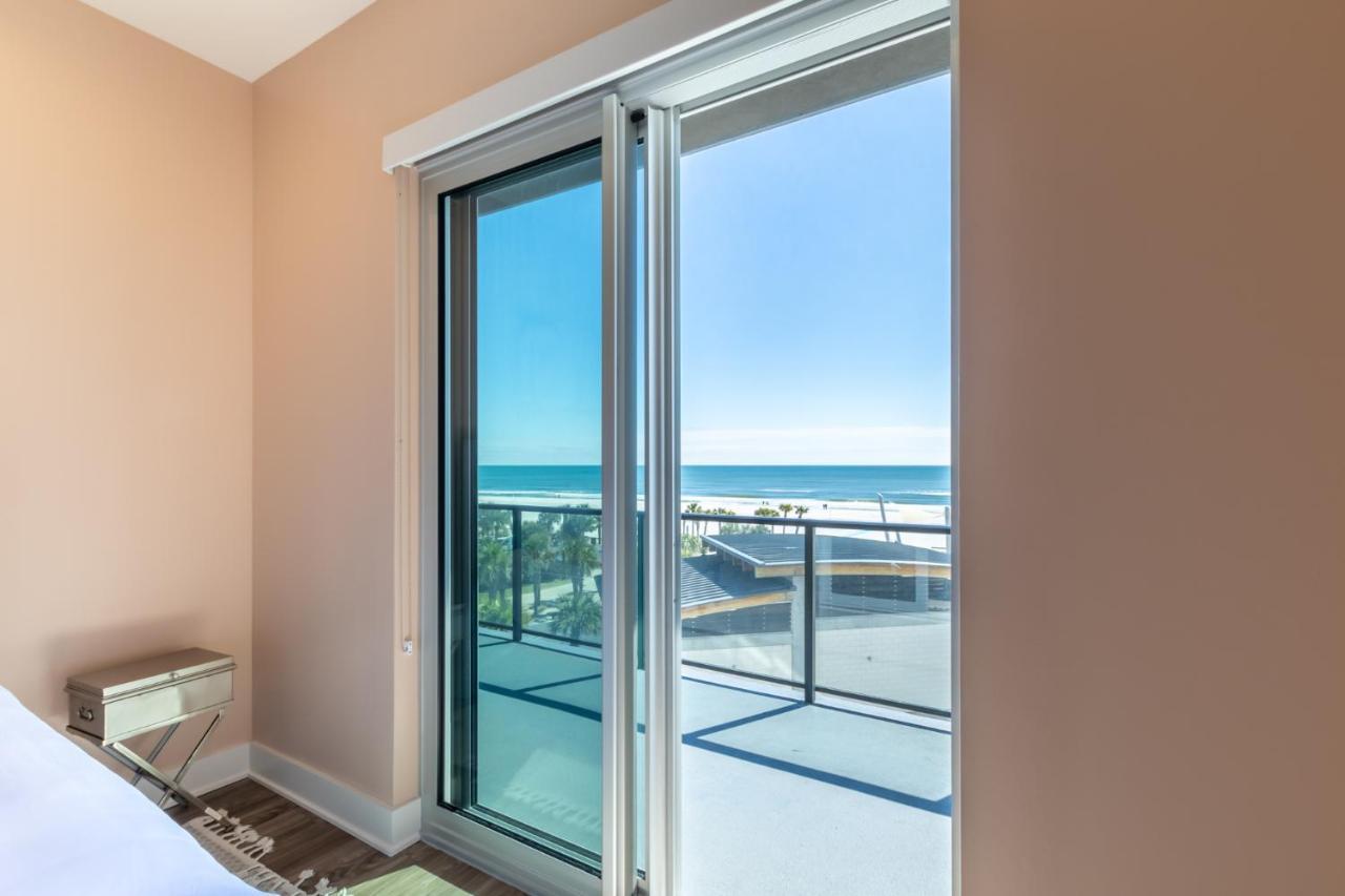 Luxury 4 Bedroom Gulf View With Modern Appliances! Right Next To The Hangout! Gulf Shores