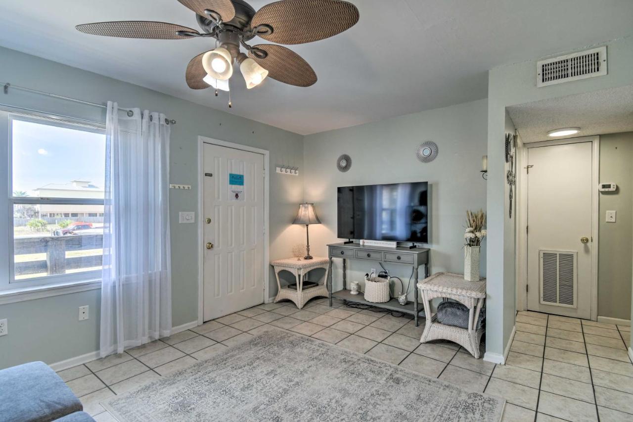 With Pool And Grill Walk To Beach! Apartment *