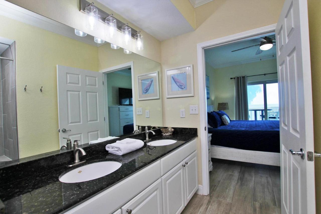 Crystal Tower 1805 Holiday home