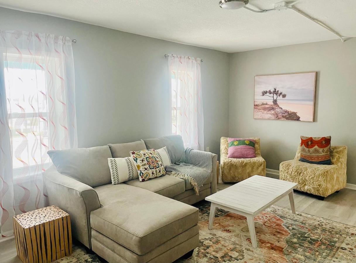 Budget Friendly In The Heart Of Gulf Shores! Holiday home Gulf Shores