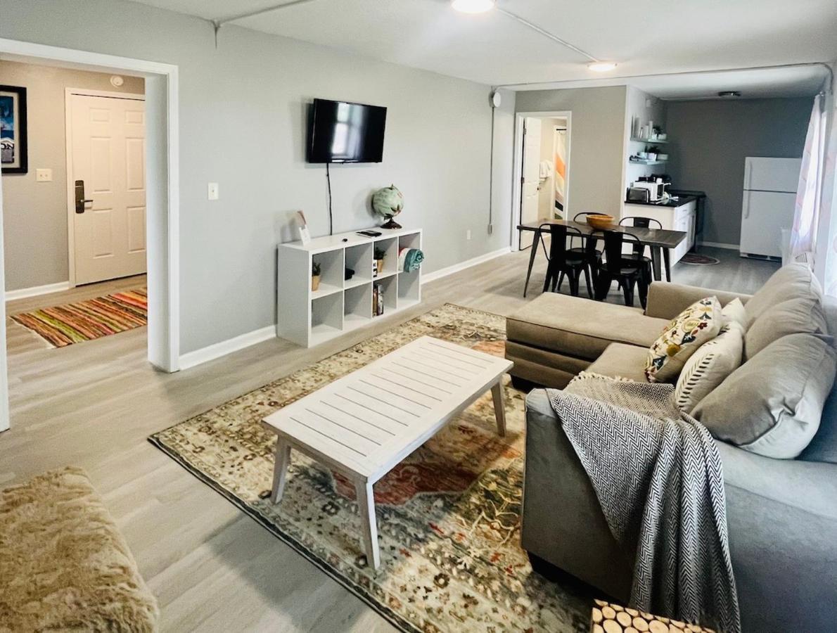 Budget Friendly In The Heart Of Gulf Shores! *