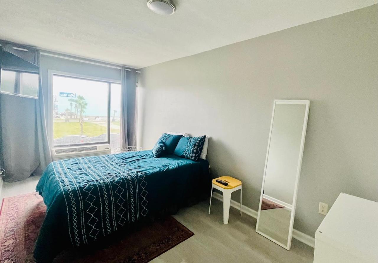 Budget Friendly In The Heart Of Gulf Shores! Gulf Shores