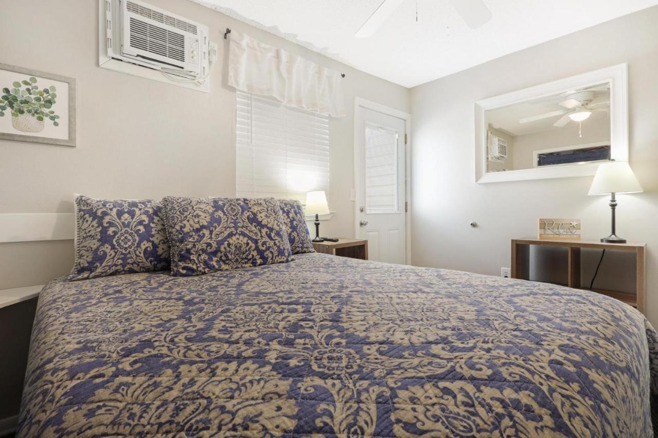 Apartment Moonraker #3 Gulf Shores