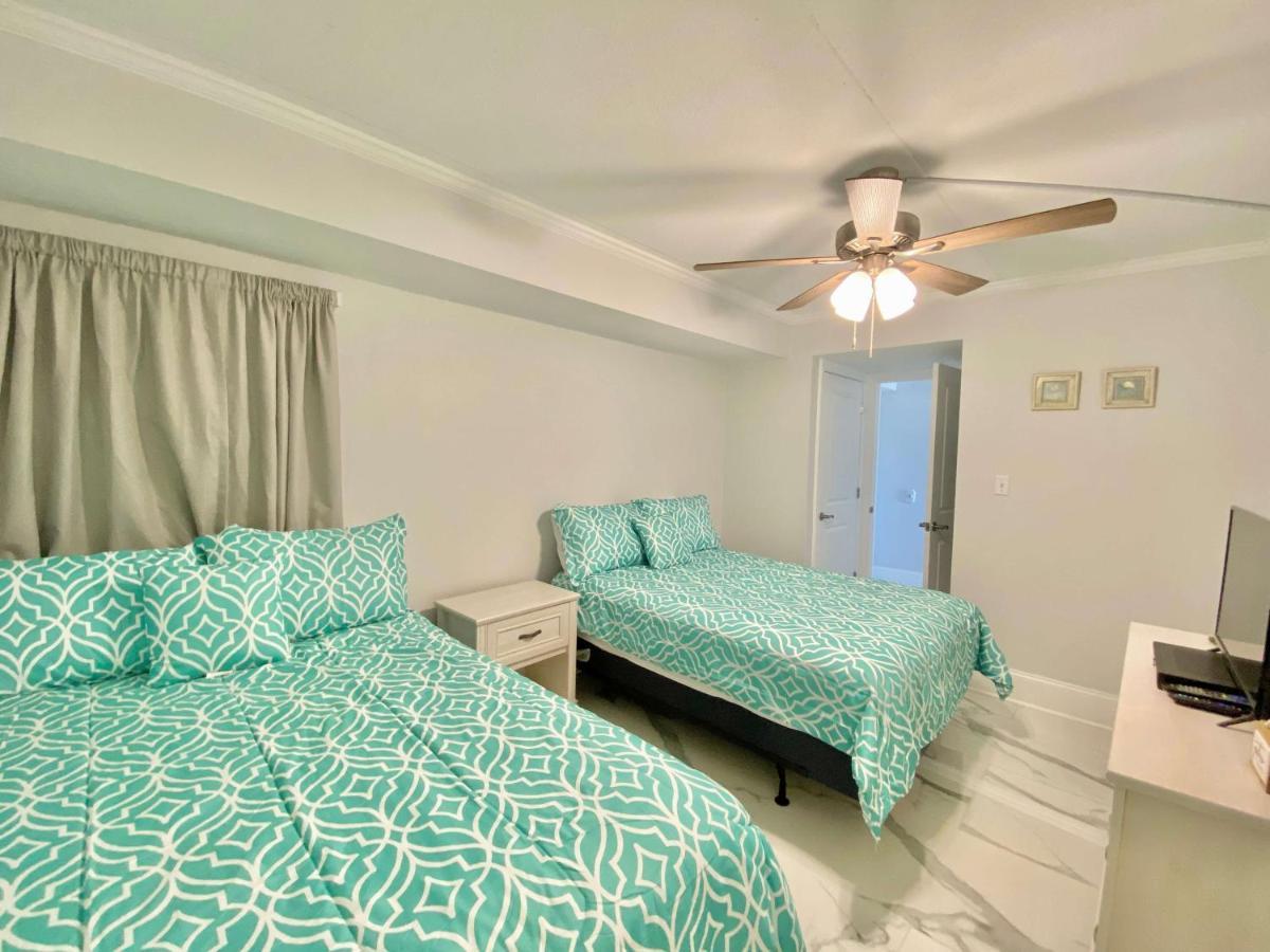 Island Winds East: Beachfront Near Hangout * Gulf Shores