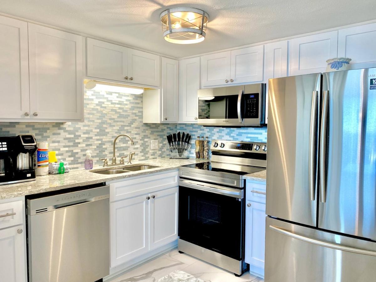 Island Winds East: Beachfront Near Hangout Gulf Shores