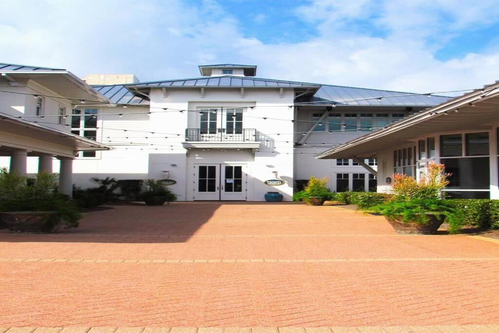 Bristol 710-endless Views W/ Wrap Around Balcony Apartment Gulf Shores