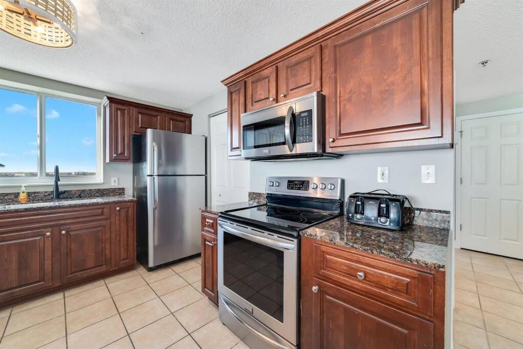 Bristol 710-endless Views W/ Wrap Around Balcony * Gulf Shores