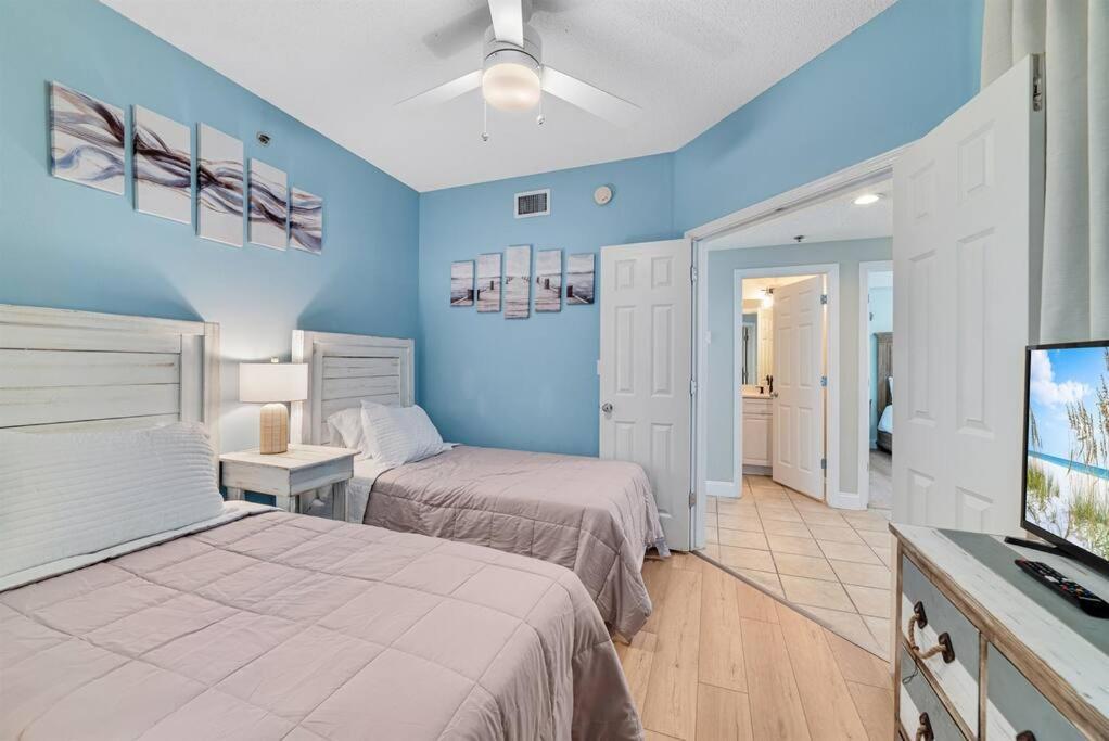 Apartment Bristol 710-endless Views W/ Wrap Around Balcony