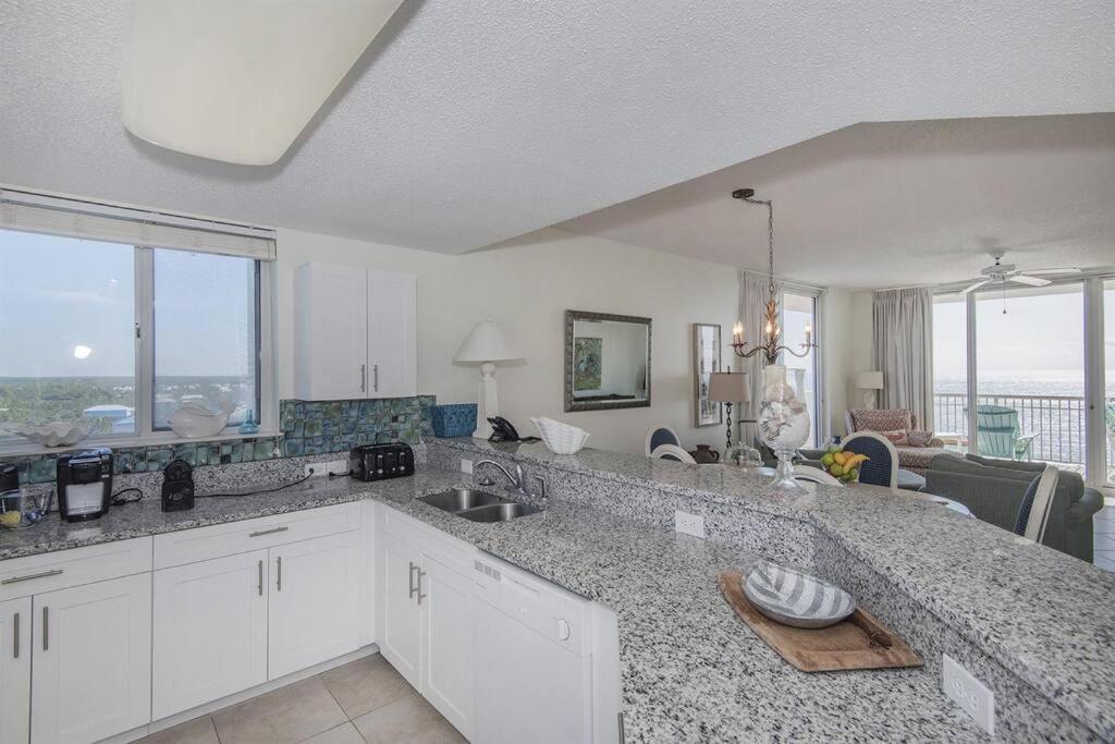 Apartment Club C1001 Amazing Corner Unit Gulf Shores
