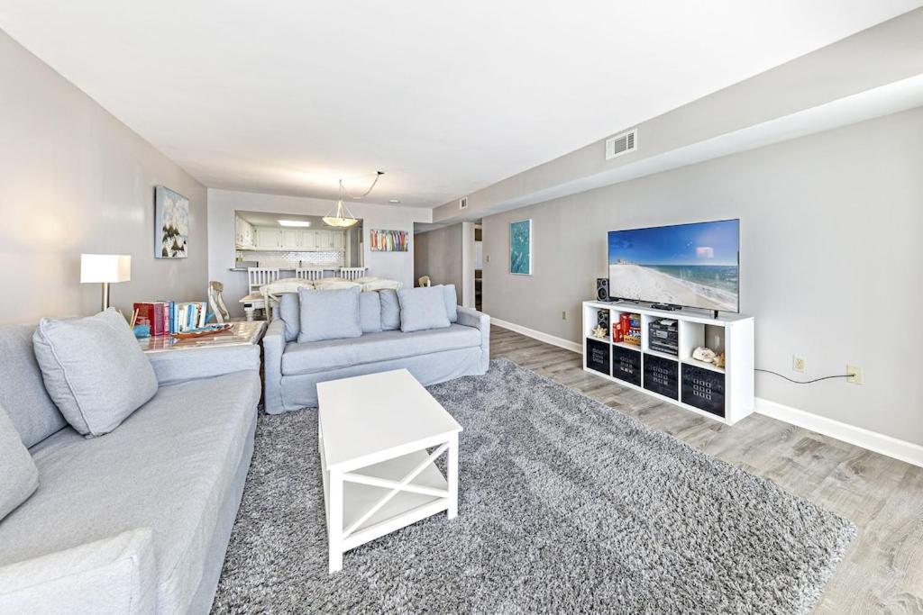Edgewater West Unit 85 Holiday home *