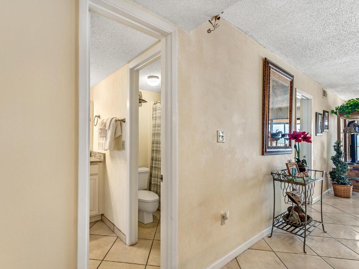Edgewater 62