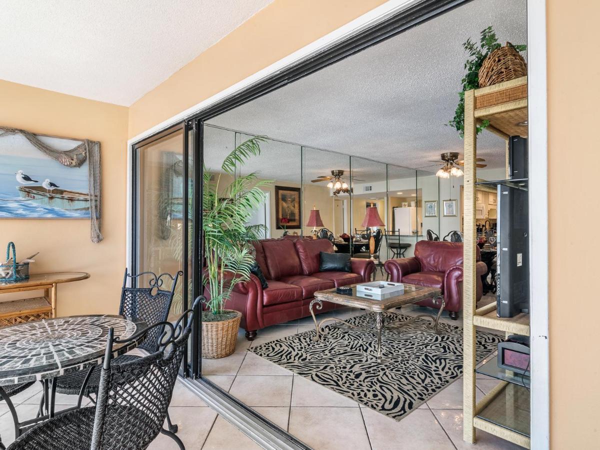 Edgewater 62