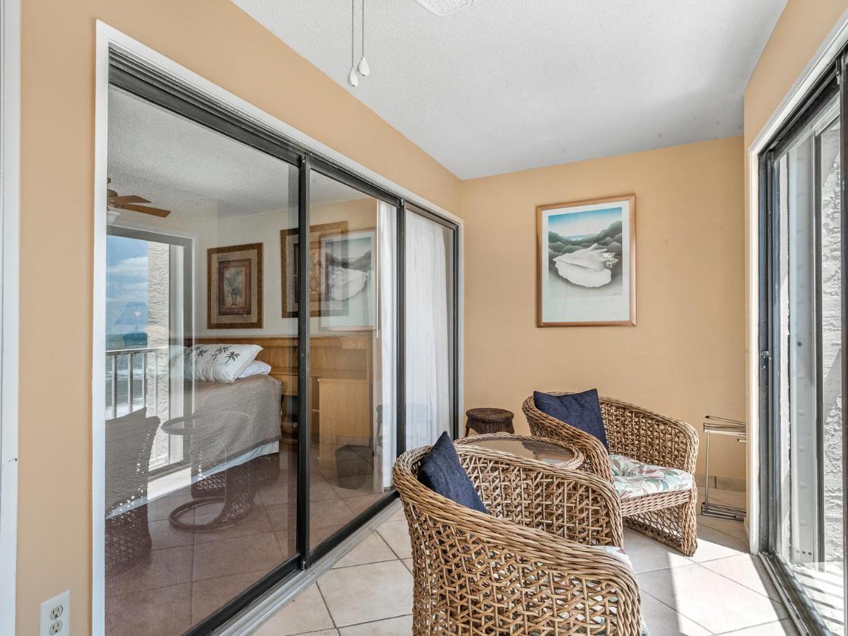 Edgewater 62