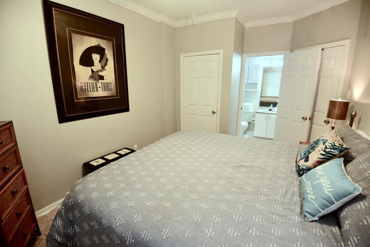 Royal Palms Penthouse 1407 *