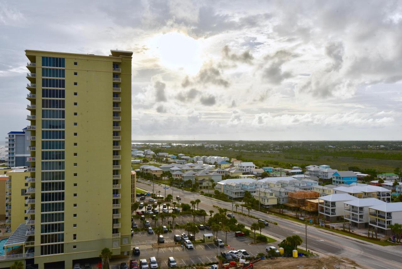 Royal Palms Penthouse 1407 *