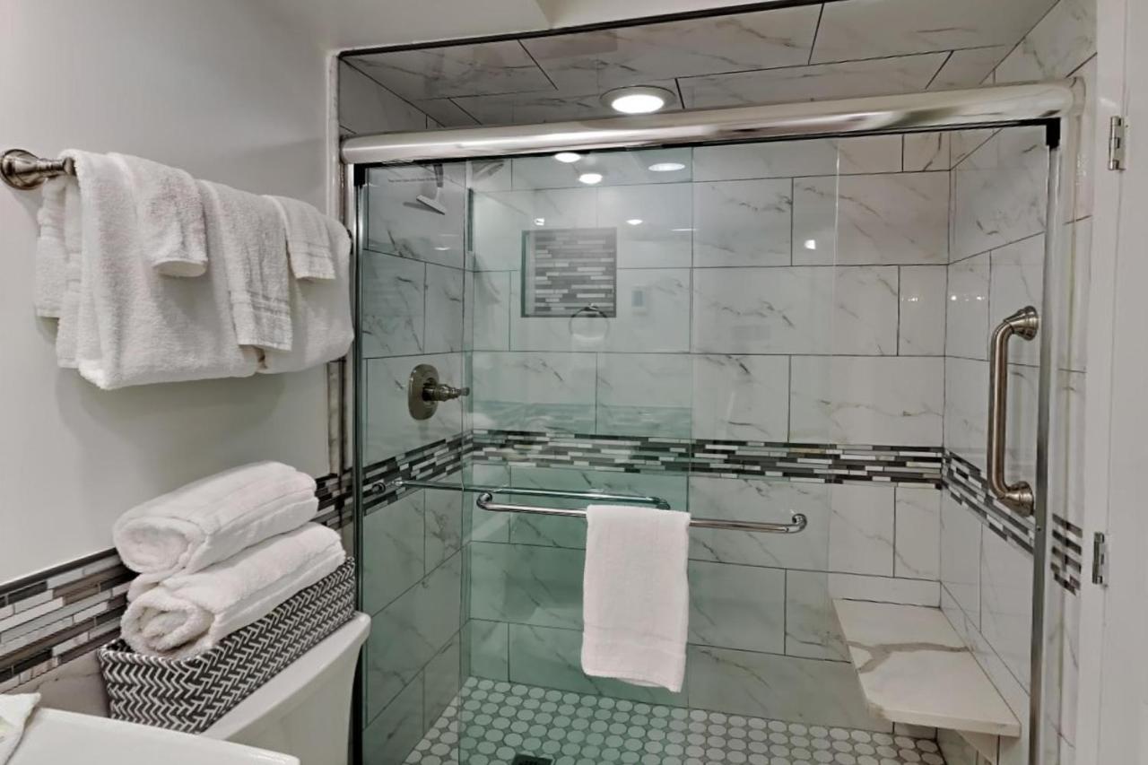 Driftwood Towers 1f - Palm View Apartment *