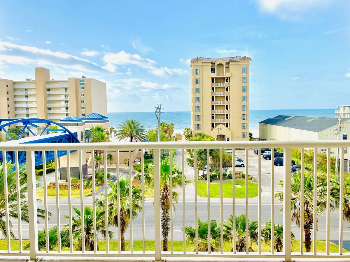 Holiday home Crystal Tower 407 By Albvr - Beachfront Pool, Great Amenities And Private Walk-over To Gulf Shores