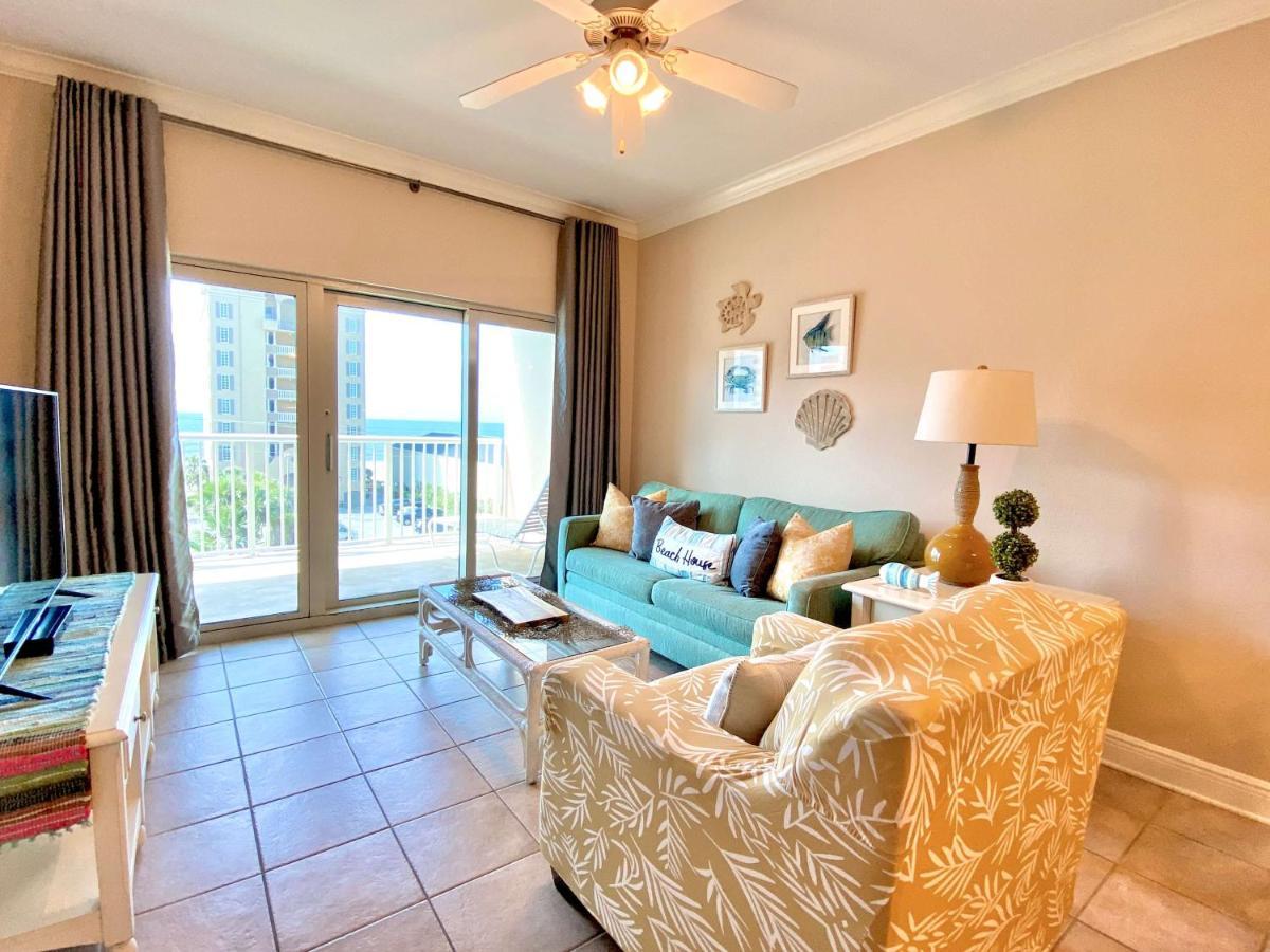 Crystal Tower 407 By Albvr - Beachfront Pool, Great Amenities And Private Walk-over To Holiday home *