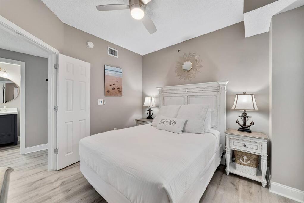 Club B1701-new Rental- Gorgeous Corner Unit