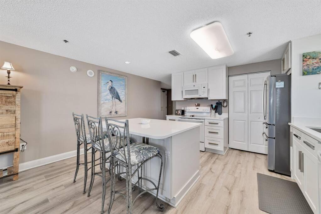 Club B1701-new Rental- Gorgeous Corner Unit Apartment Gulf Shores