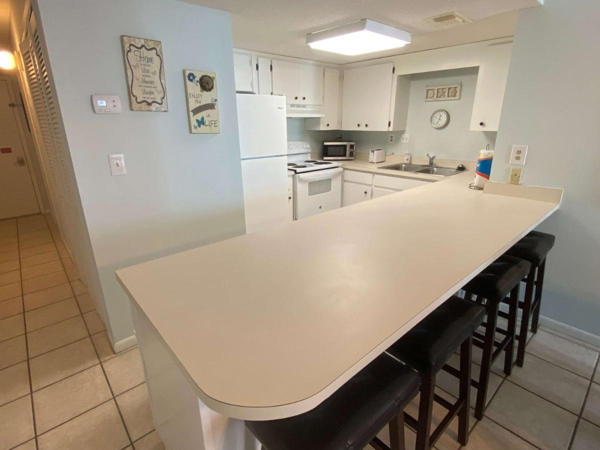 Island Winds West: Beachfront Retreat With Hangout Access Holiday home Gulf Shores