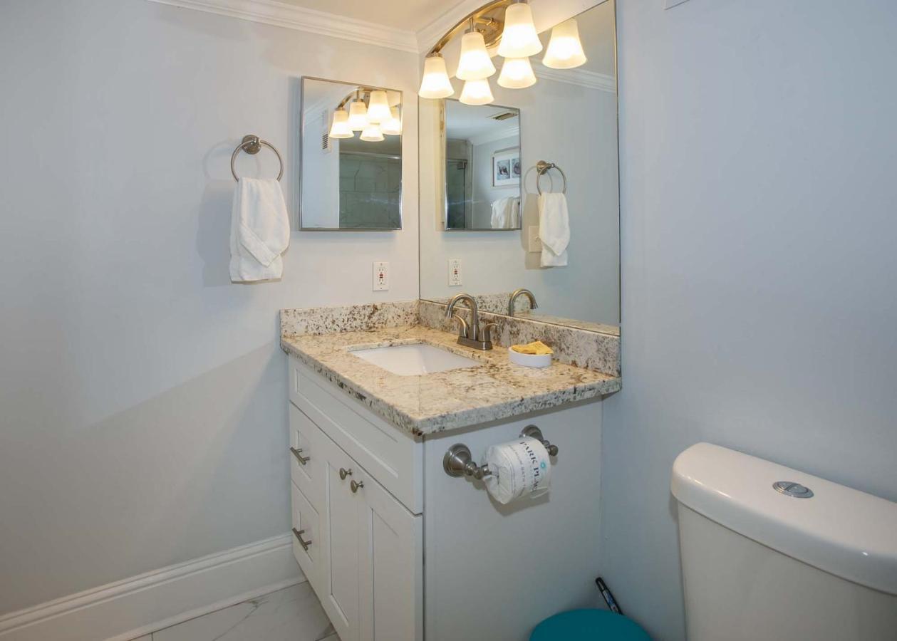 Island Winds East: Renovated Beachfront Near Hangout Holiday home Gulf Shores
