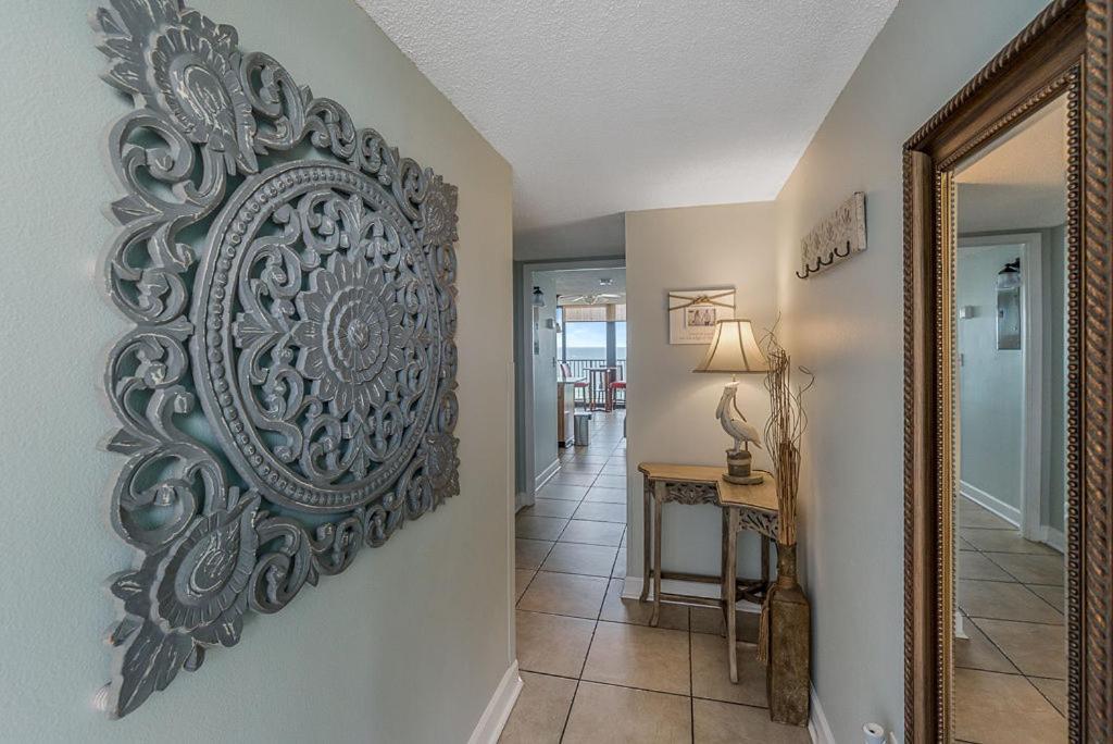 Island Winds West 875 By Albvr - Upgraded Beachfront - Fantastic Location