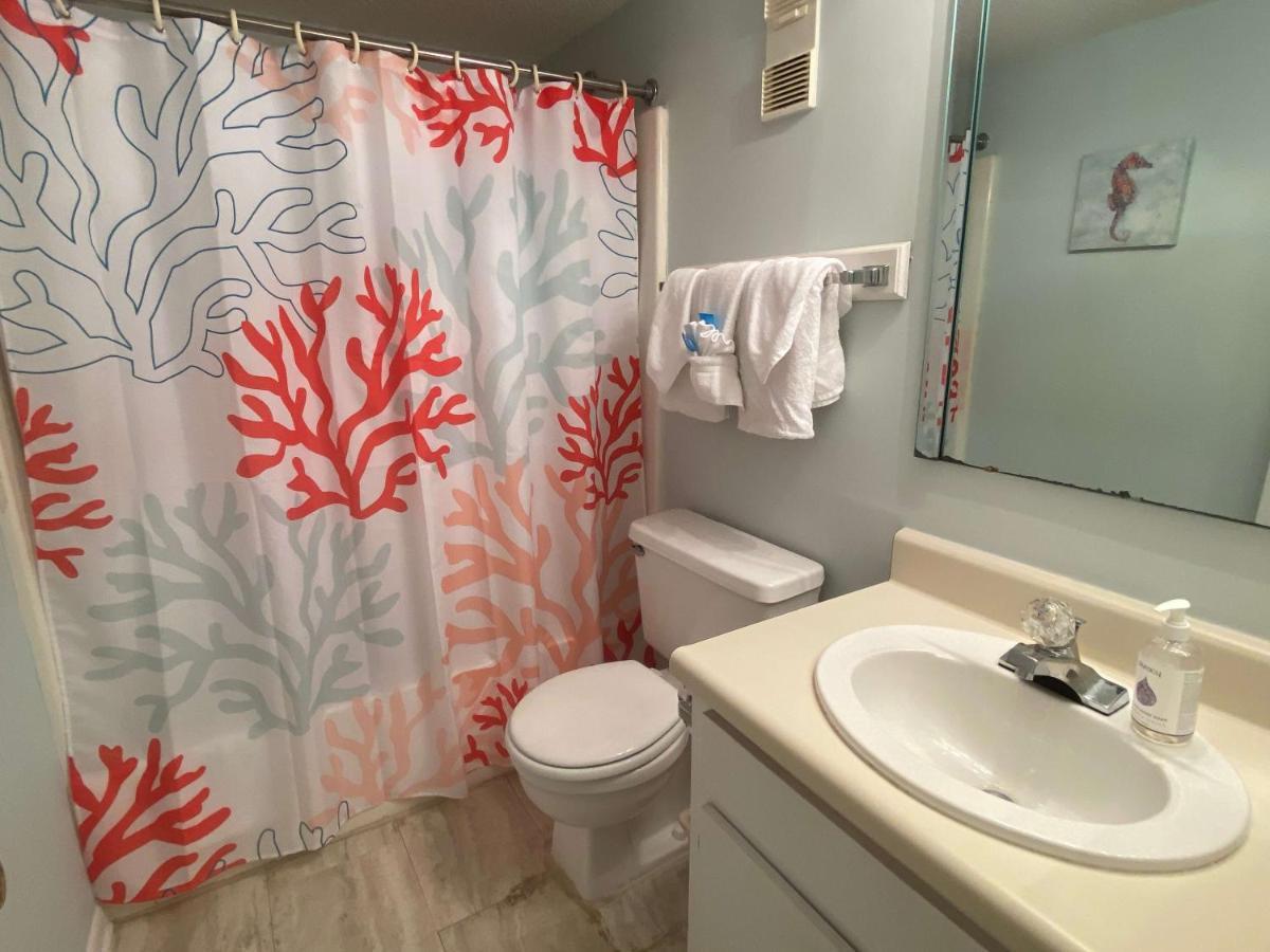Island Winds West: Beachfront Retreat With Hangout Access Gulf Shores