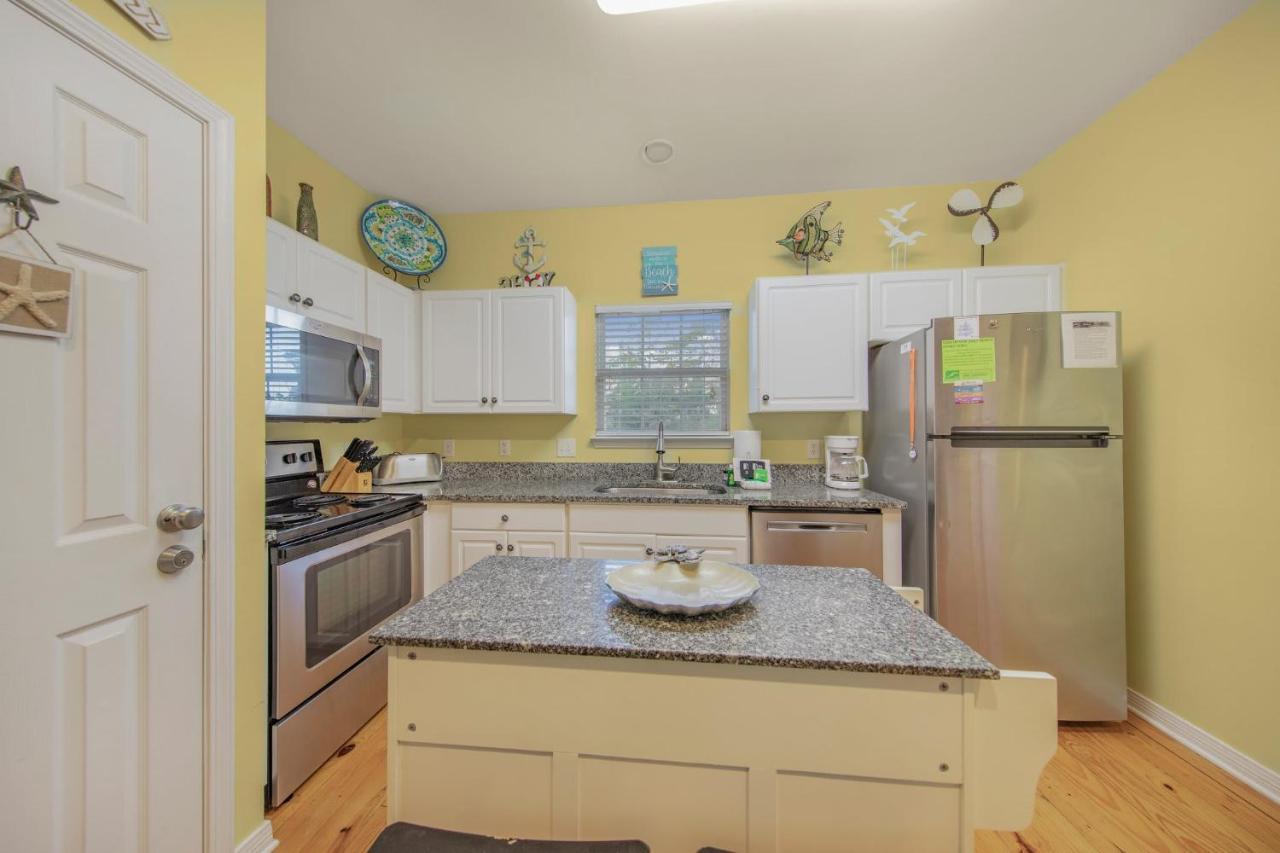Peaceful In Fort Morgan Pool And Hot Tub Holiday home *