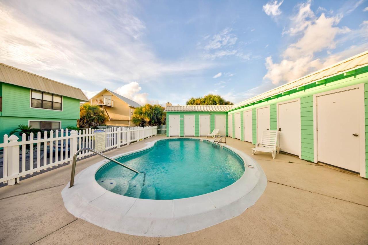 In With Pool-windjammer-b4