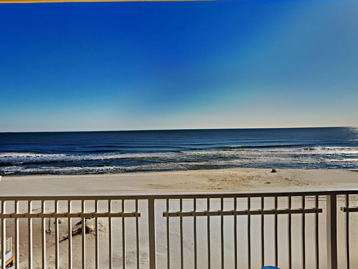 Crystal Shores 401 Apartment