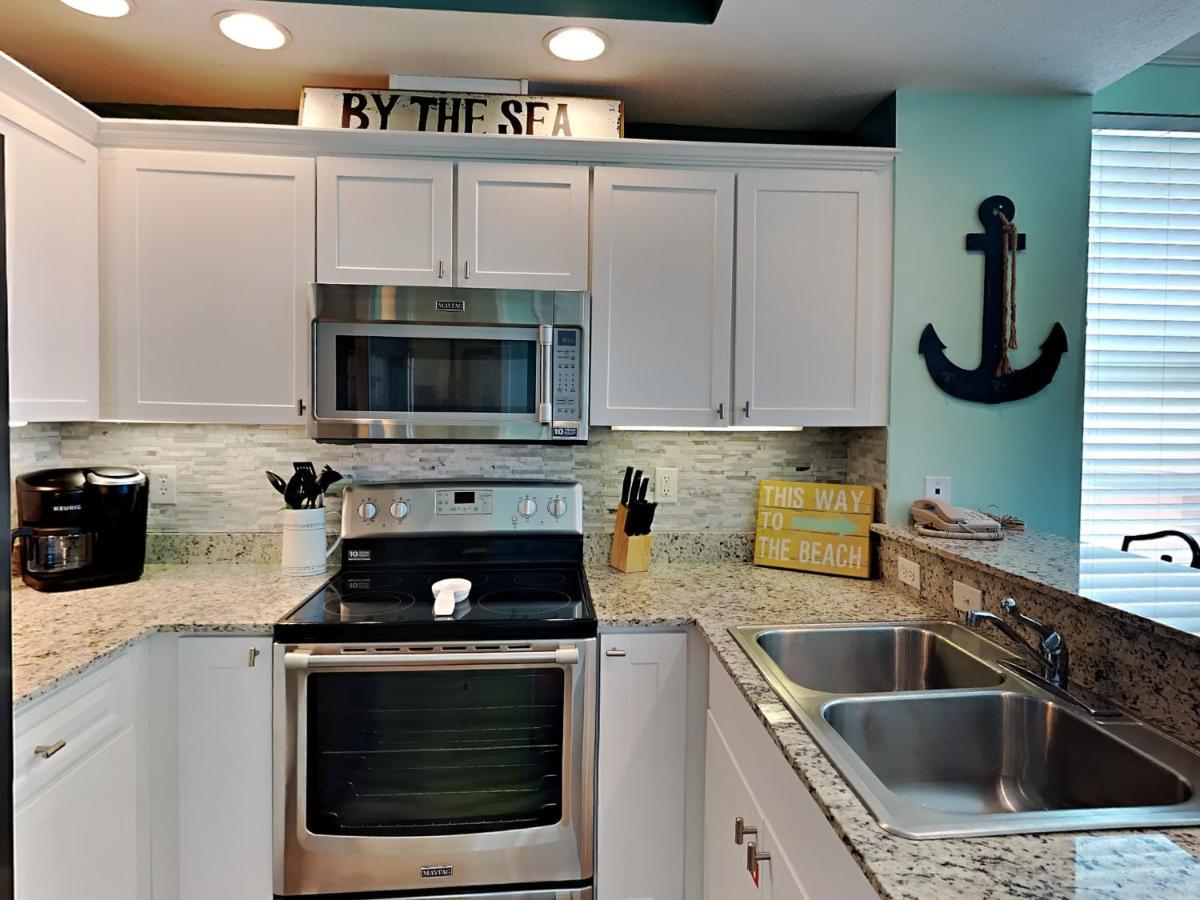Crystal Shores 401